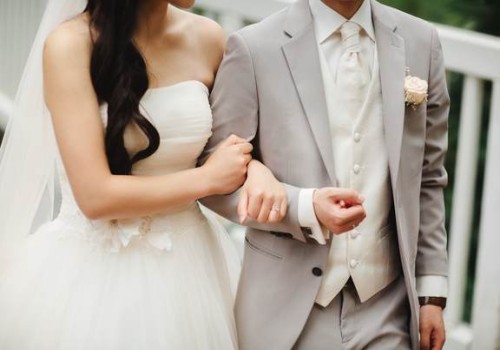 离婚后车贷由车主还吗